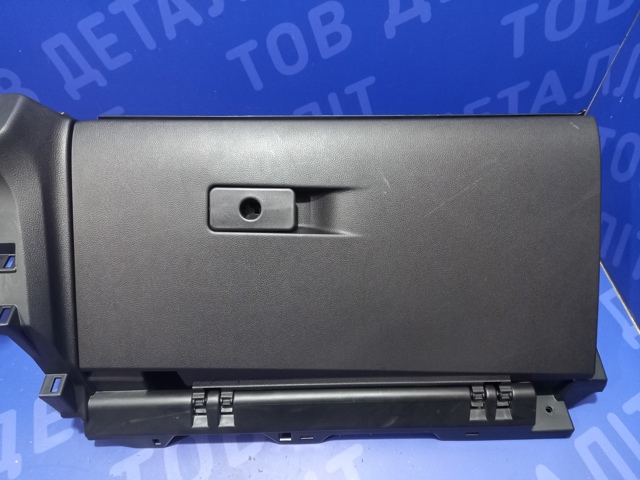 Ящик для предметів догляду 66121AN00A SUBARU