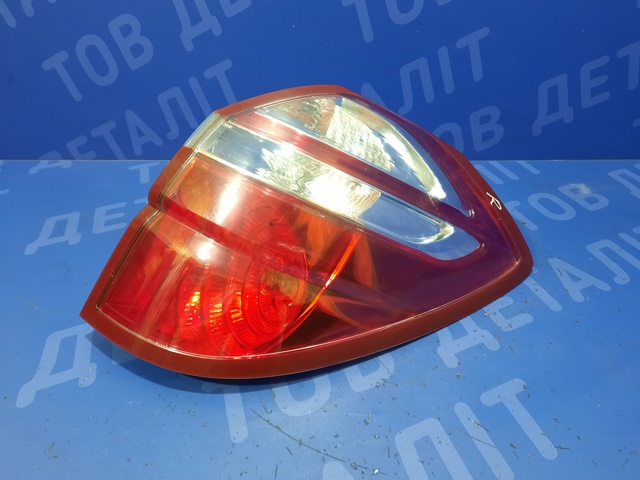Ліхтар задній правий 84201AG222 SUBARU