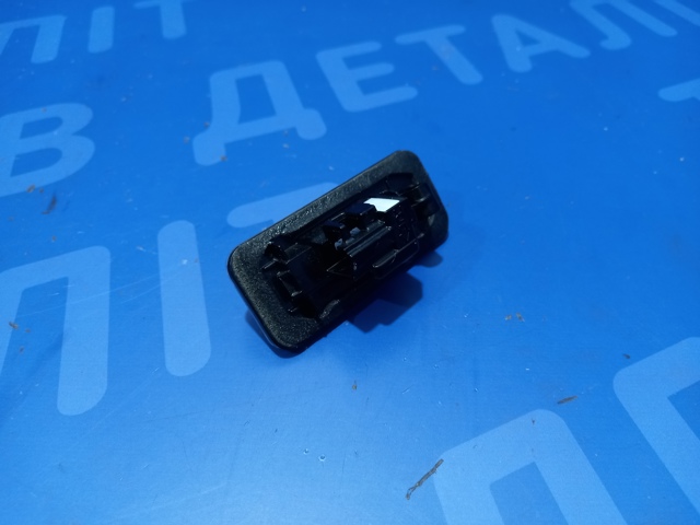 Ліхтар підсвічування заднього номерного знака 84301SJ000 SUBARU