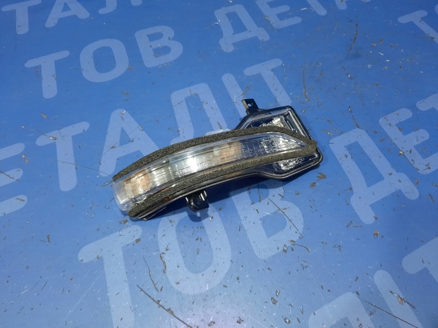 Покажчик повороту дзеркала, правий 84401FL000 SUBARU