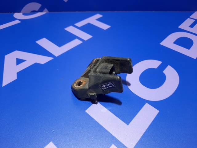 Датчик Айрбег передній 8917345050 TOYOTA