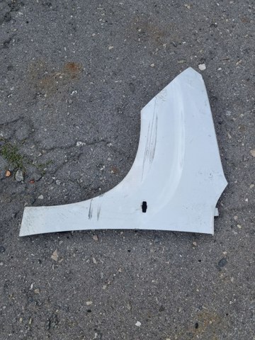 Ліве переднє крило 9816482780 PEUGEOT
