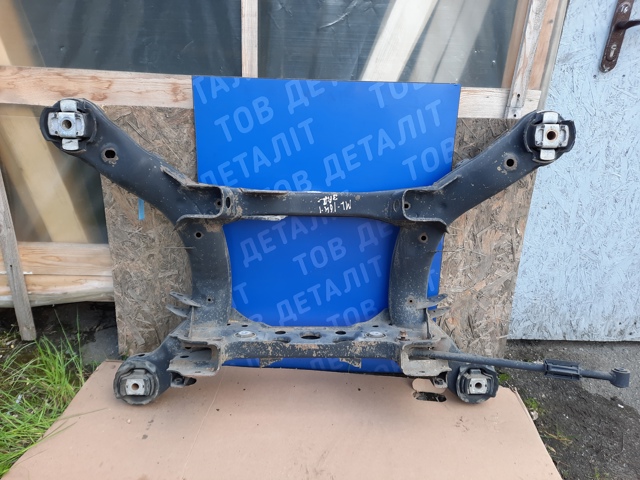 Балка задньої підвіски, підрамник A1643500132 MERCEDES
