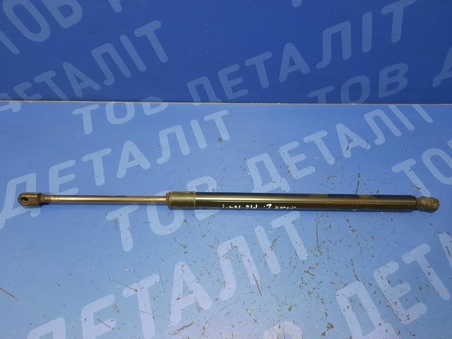 Амортизатор задньої ляди A1647400145 MERCEDES