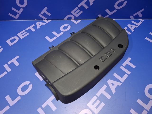 Кришка двигуна декоративна A6470100167 MERCEDES