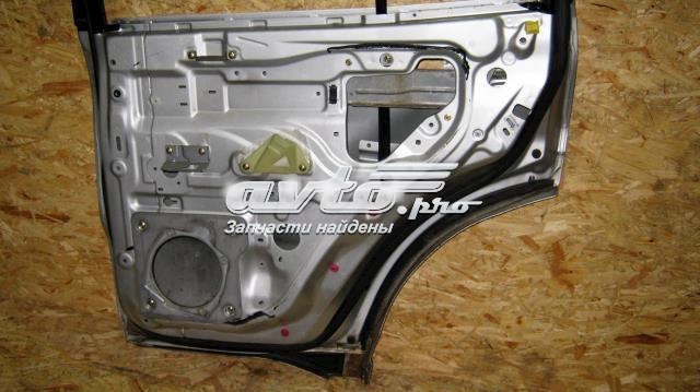 Двері пасажирські задні праві MN150368 MITSUBISHI