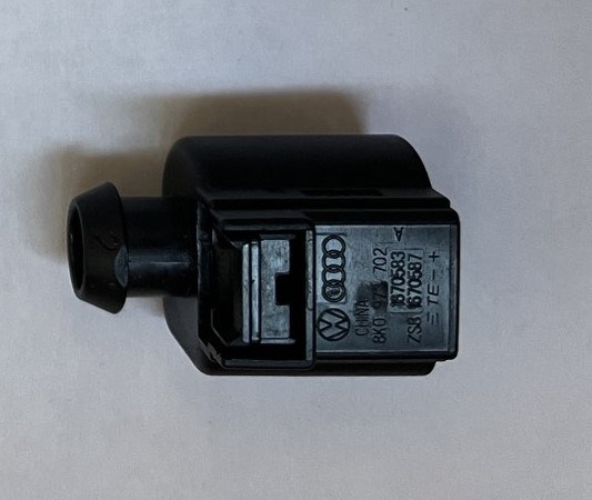 Датчик температури навколишнього середовища 8K0973702 VAG