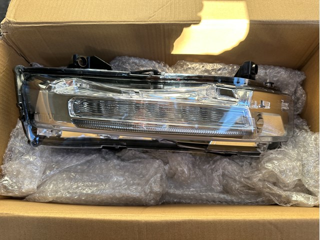 Покажчики повороту (передні) JR3Z13200A FORD