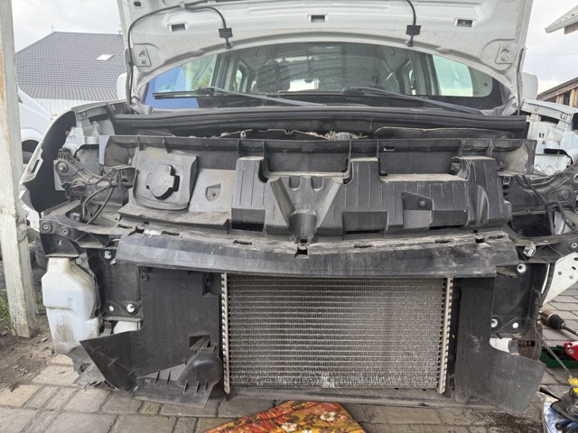 Насос вакуумний 146501049R RENAULT