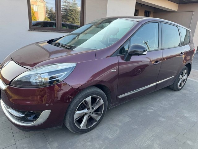 Фара правая 260108453R RENAULT