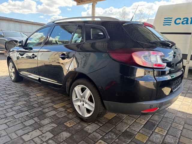 Механізм управління задньої осі Renault Megane III