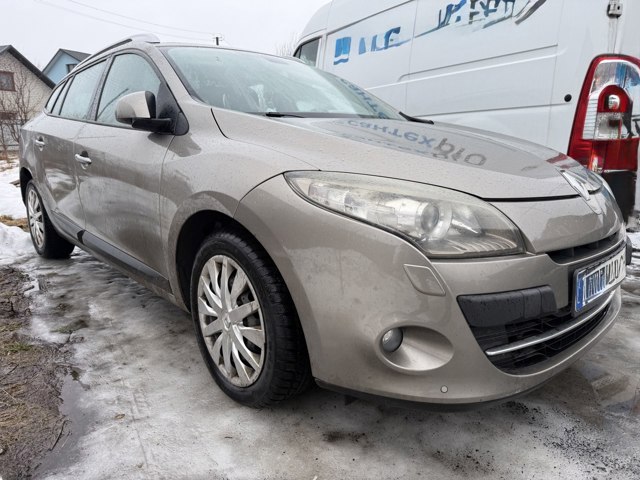 Бампер на авто 620220037R RENAULT