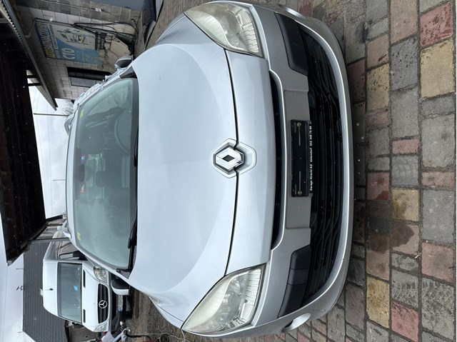 Водостік лобового скла, жабо 668110003R RENAULT