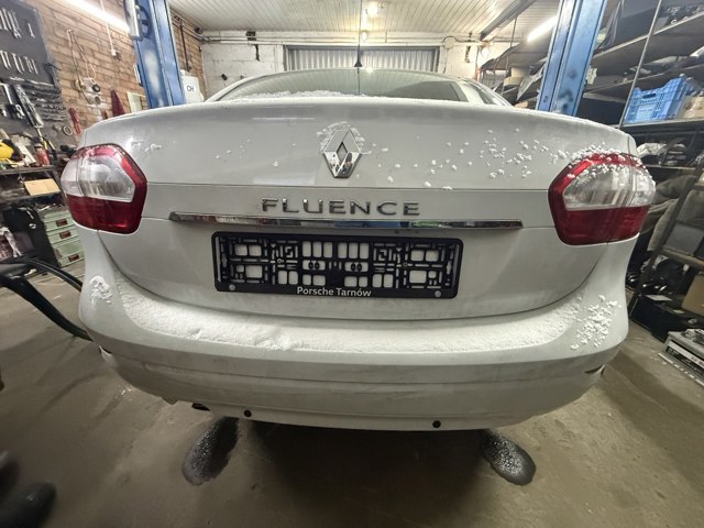 Кріплення бамера ліве 850420027R RENAULT
