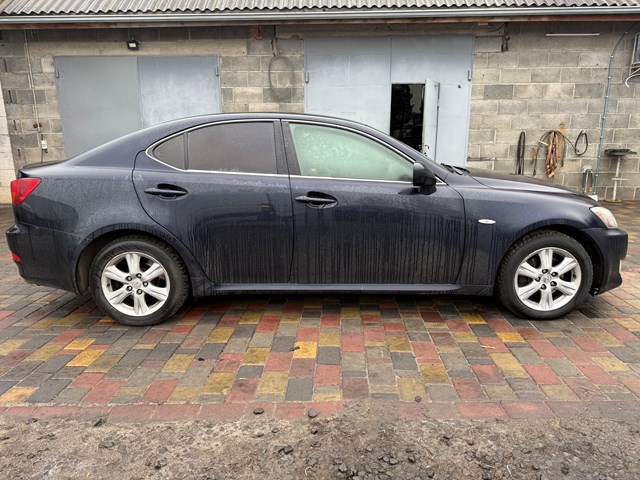 Дзеркальний елемент правий 8793153190 TOYOTA