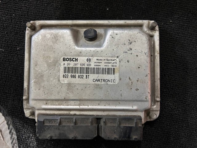 Комп'ютер двигуна 022906032BT PORSCHE