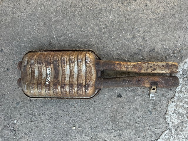 Глушник передній 18107504978 BMW