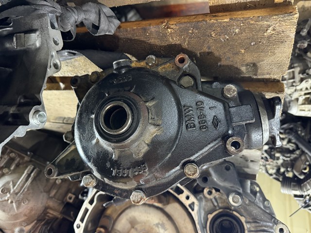 Редуктор колісний моста переднього 31507524542 BMW