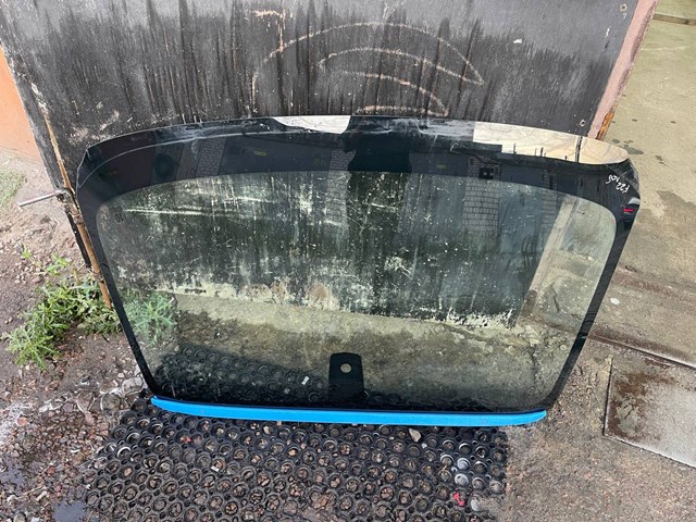 Скло лобове 51317240639 BMW