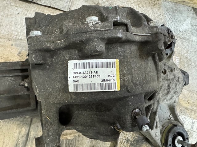 Міст задній LR051425 LAND ROVER