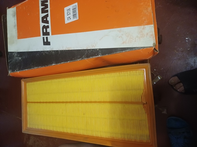 Повітряний фільтр двигуна CA5716 FRAM