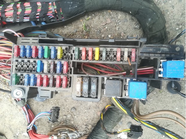 Реле запобіжників A1685453340 MERCEDES