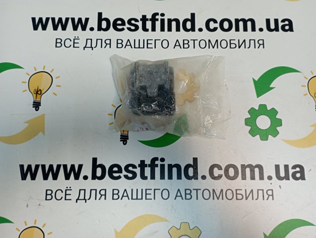 Подушка стабілізатора передня 4881506260 TOYOTA