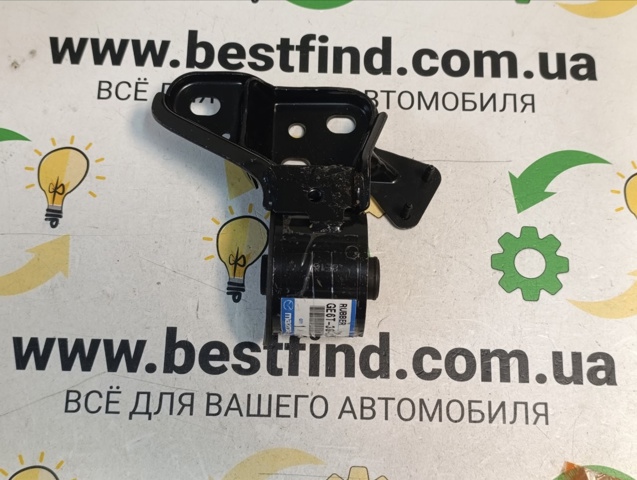 Подушка (опора) двигуна, ліва GE6T39070A MAZDA