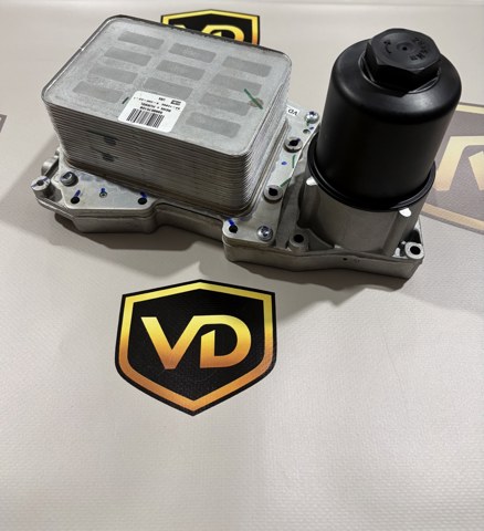 Корпус маслофільтра LR022895 LAND ROVER