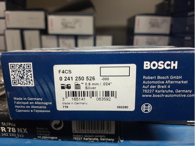 Свічки автомобільні 0241250526 BOSCH