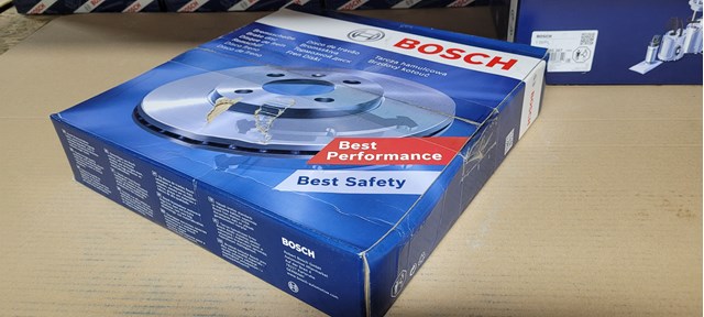 Гальмо дискове переднє 0986479546 BOSCH
