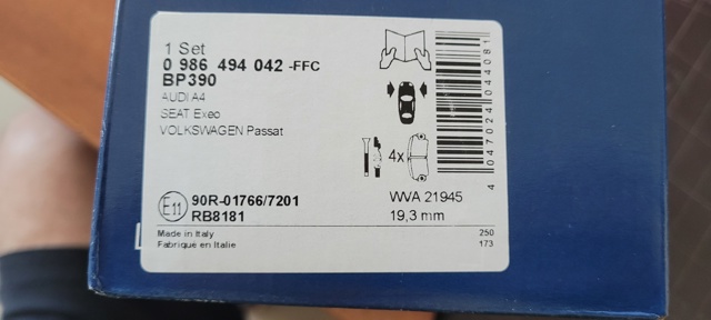 Колодки гальмівні дискові комплект 0986494042 BOSCH