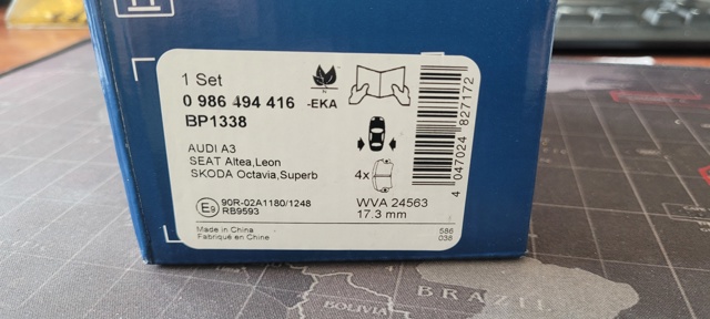Задні дискові колодки 0986494416 BOSCH