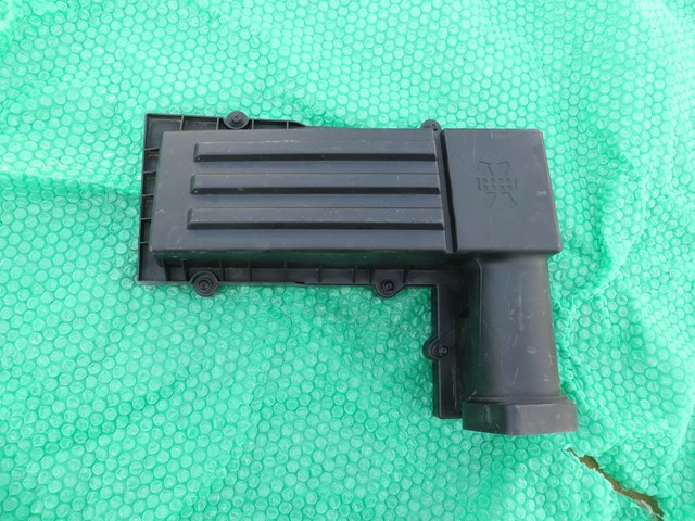 Корпус повітряного фільтра 3C0129607BD VAG