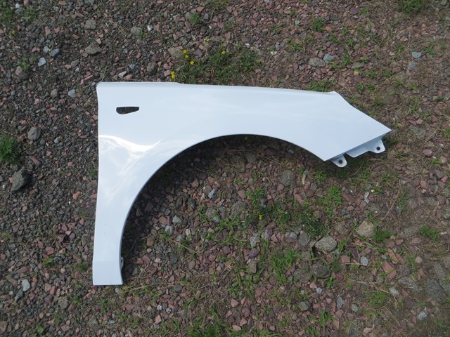 Переднє праве крило 66320G3010 HYUNDAI