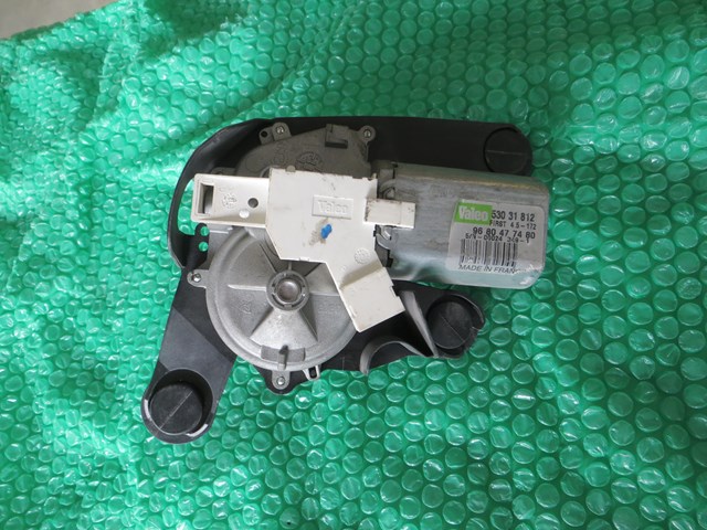 Склоочисник дверей задка 9680477480 PEUGEOT