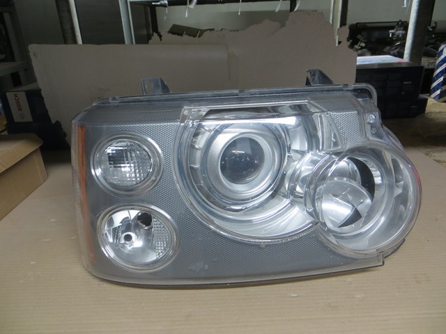 Фара основна права LR015266 LAND ROVER