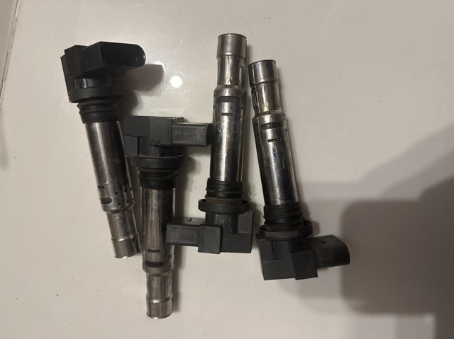 Котушка запалювання 036905715G VAG