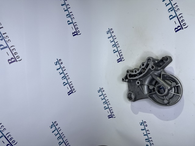 Насос маслозакачуючий 06J103166A VAG