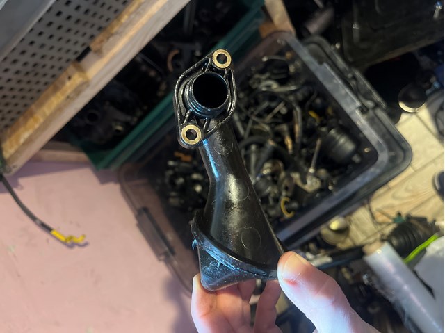 Маслоулавлюватель 06K115251K VAG
