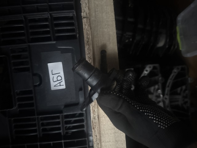 Водопровідна труба 06K121132H VAG