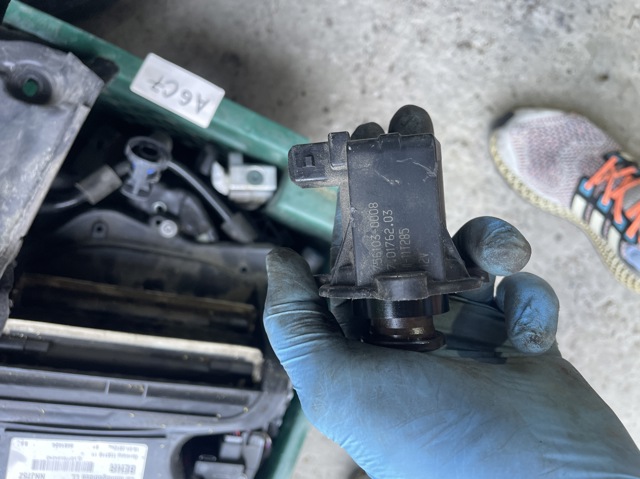 Перетворювач тиску (соленоїд) наддуву / EGR 11657601058 BMW