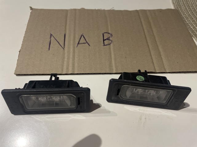 Ліхтар підсвічування заднього номерного знака 4G0943021 VAG