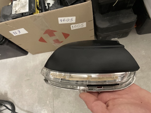Покажчик повороту дзеркала, лівий 5C0949101 VAG