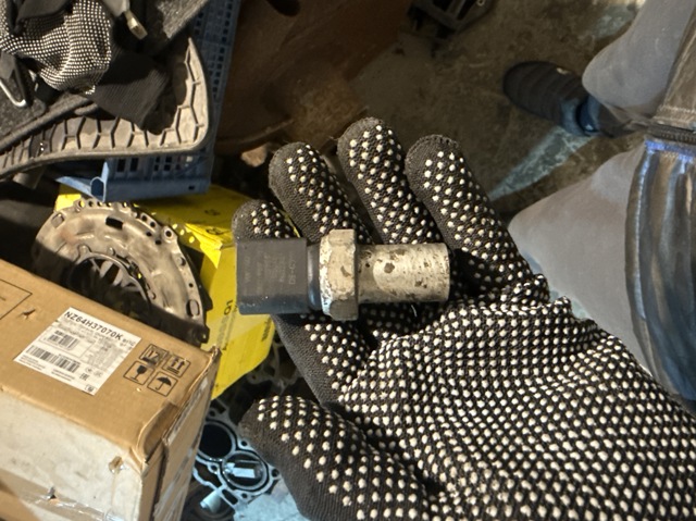 Клапан тиску кондиціонера Volkswagen Polo 5