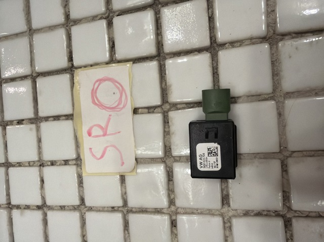 Зарядний пристрій USB 5Q0035726 VAG