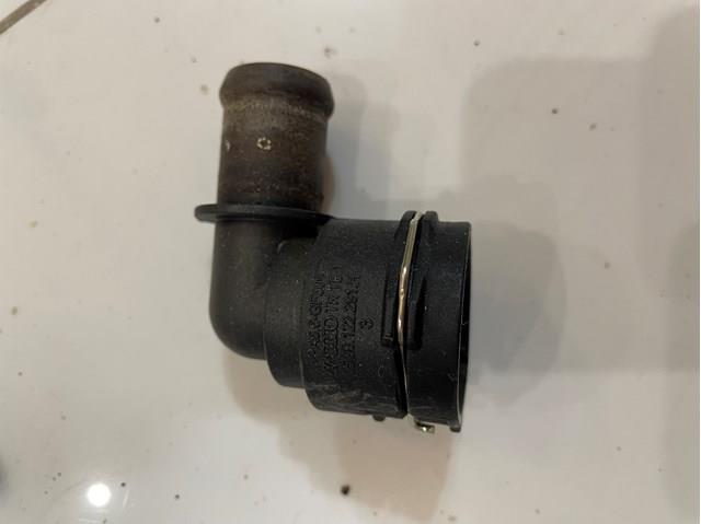 Водяний патрубок 5Q0122291H VAG