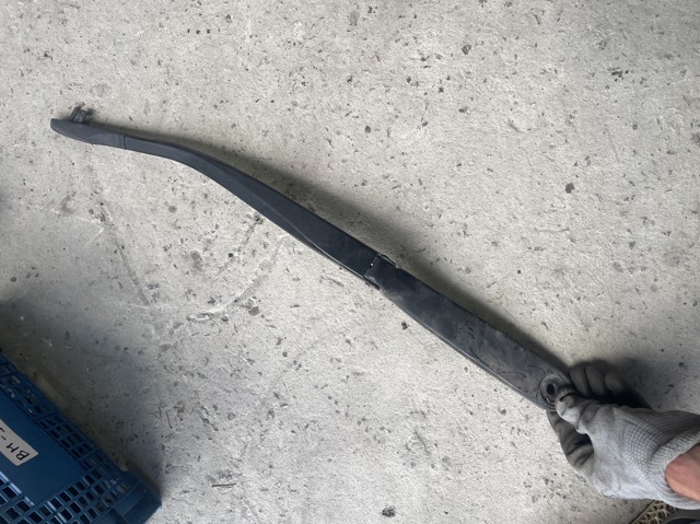 Поводок двірника 61617182459 BMW