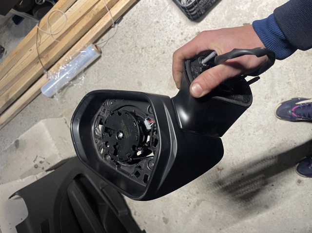 Праве бокове дзеркало 8791002L40 TOYOTA