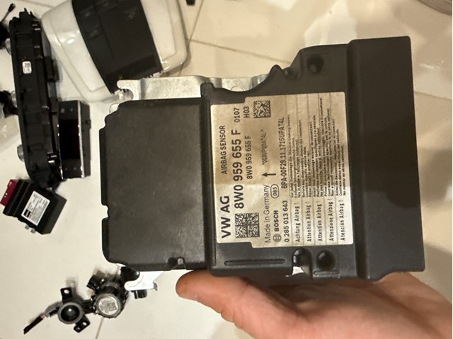 Модуль-процесор керування подушки безпеки 8W0959655F VAG